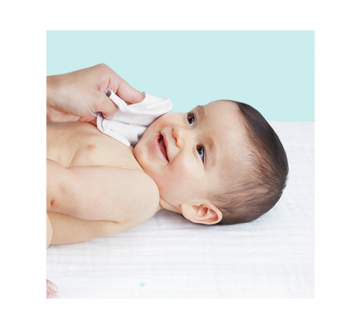 Image 5 of product Pampers - Sensitive Wipes, Fragrance Free, 168 units