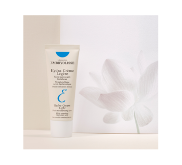 Image 2 of product Embryolisse - Hydra-Cream Light Fresh Moisturizing Care, White Nymphaea, 40 ml