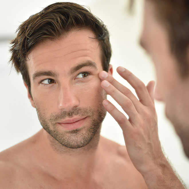 Soin visage homme : tout connaître sur la peau masculine